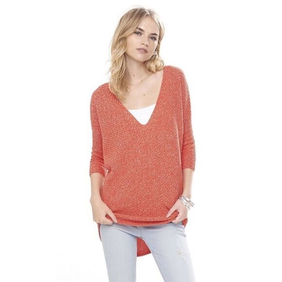 ✨Express Coral London Tunic Sweater✨ - Picture 1 of 2